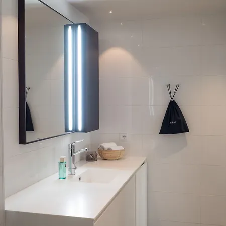 Bob W Ullanlinna Lejlighedshotel 4*