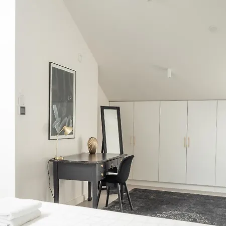 Bob W Ullanlinna Huoneistohotelli 4*